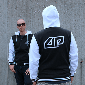 Deepack – Hoodie zipper Black / White with Deepack logo embroidered on the front and back