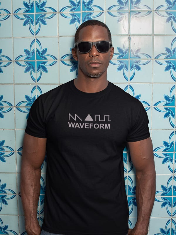 knobwear-t-shirt_front-silver